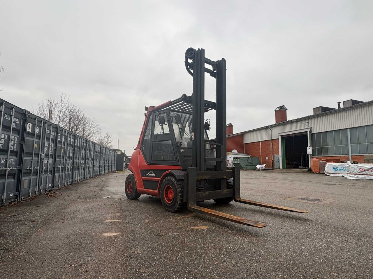 LINDE H45D-04 – FORKLIFT (2001) - Empilhadeira: foto 3 LINDE H45D-04 – FORKLIFT (2001) - Empilhadeira: foto 3