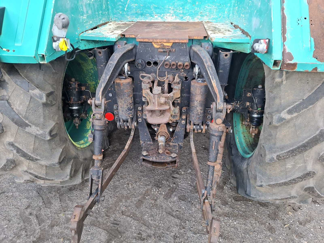 MB (MERCEDES BENZ) - 1982 - TRAC 1500 - ALL-WHEEL DRIVE AGRICULTURAL TRACTOR - Trator: foto 5 MB (MERCEDES BENZ) - 1982 - TRAC 1500 - ALL-WHEEL DRIVE AGRICULTURAL TRACTOR - Trator: foto 5