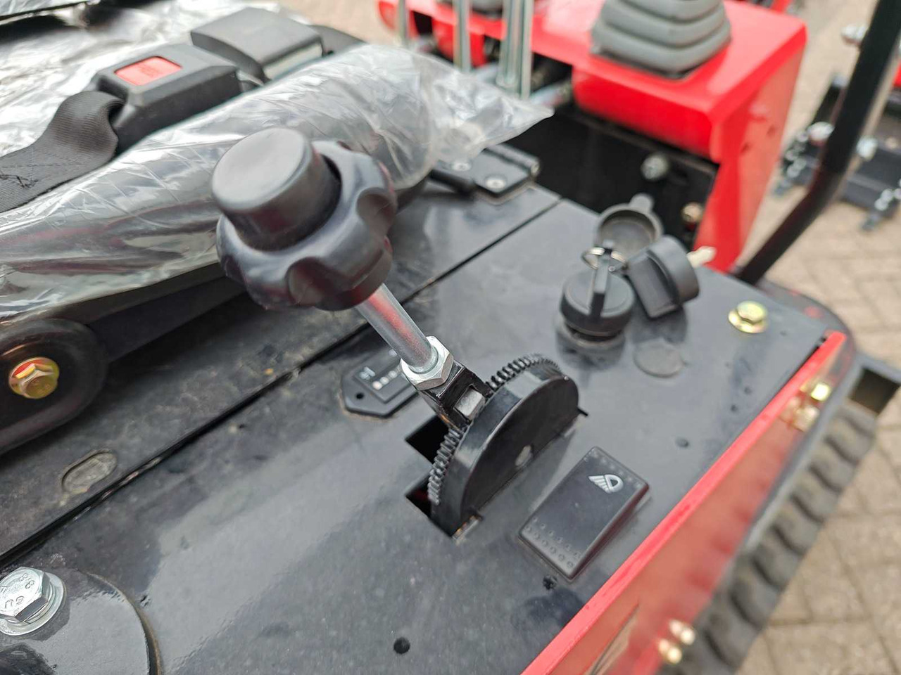 Mini escavadeira MIVA VA13: foto 15