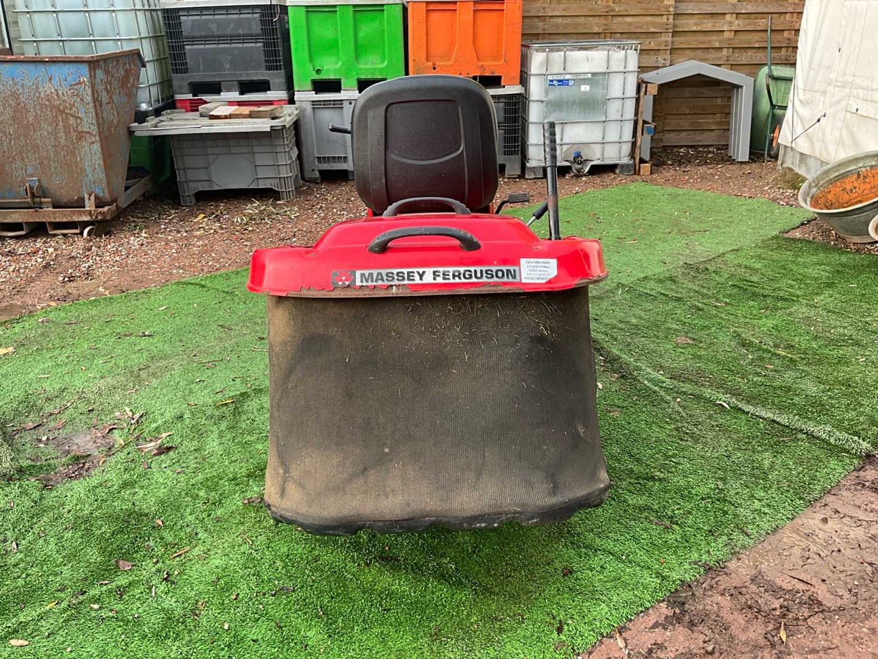 Massey Ferguson MF36 -15RD Zitmaaier - Máquina agrícola: foto 4 Massey Ferguson MF36 -15RD Zitmaaier - Máquina agrícola: foto 4