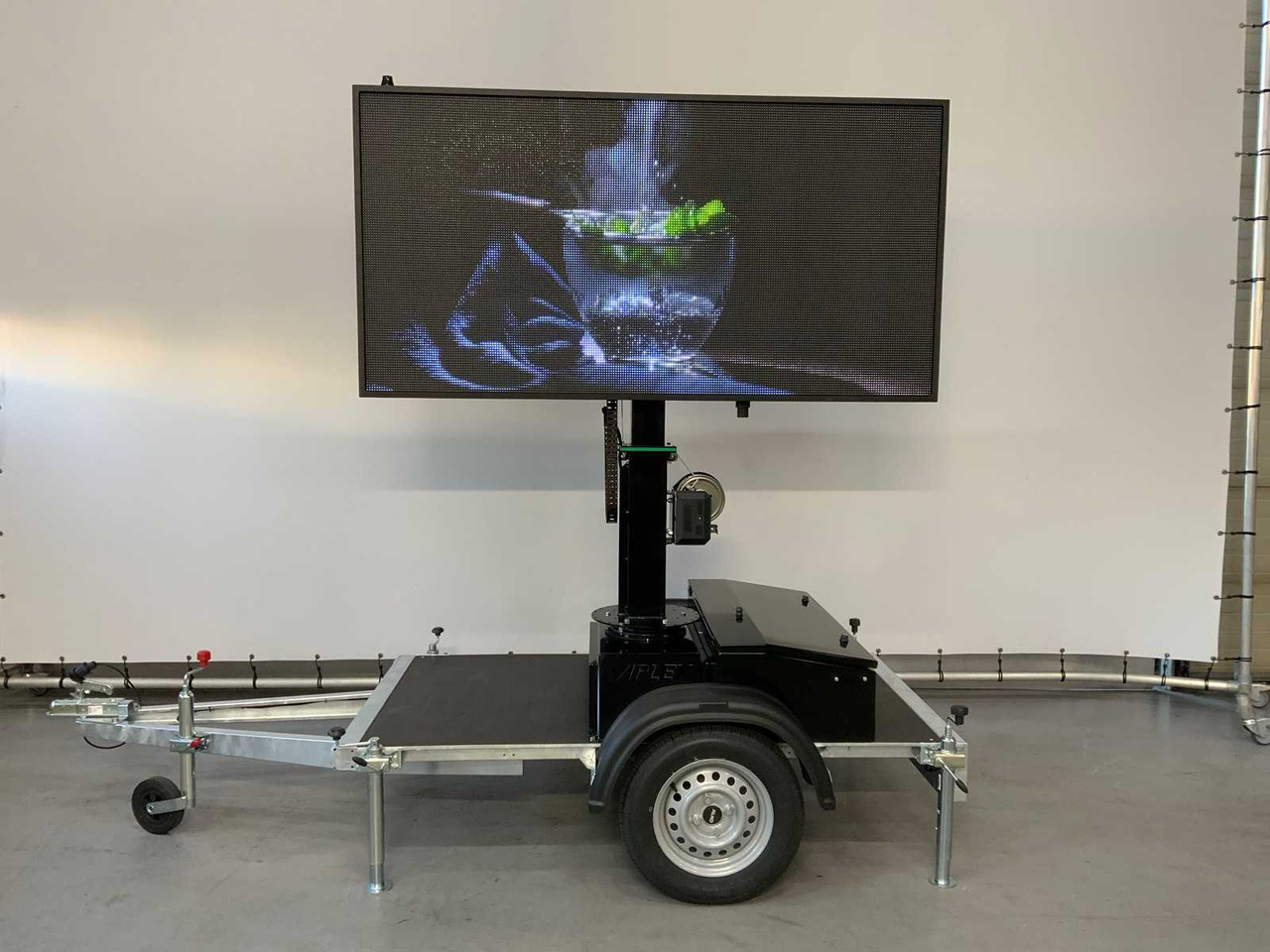 Máquina de outro Viplex tekstkar P8 ledscherm op aanhangwagen: foto 19