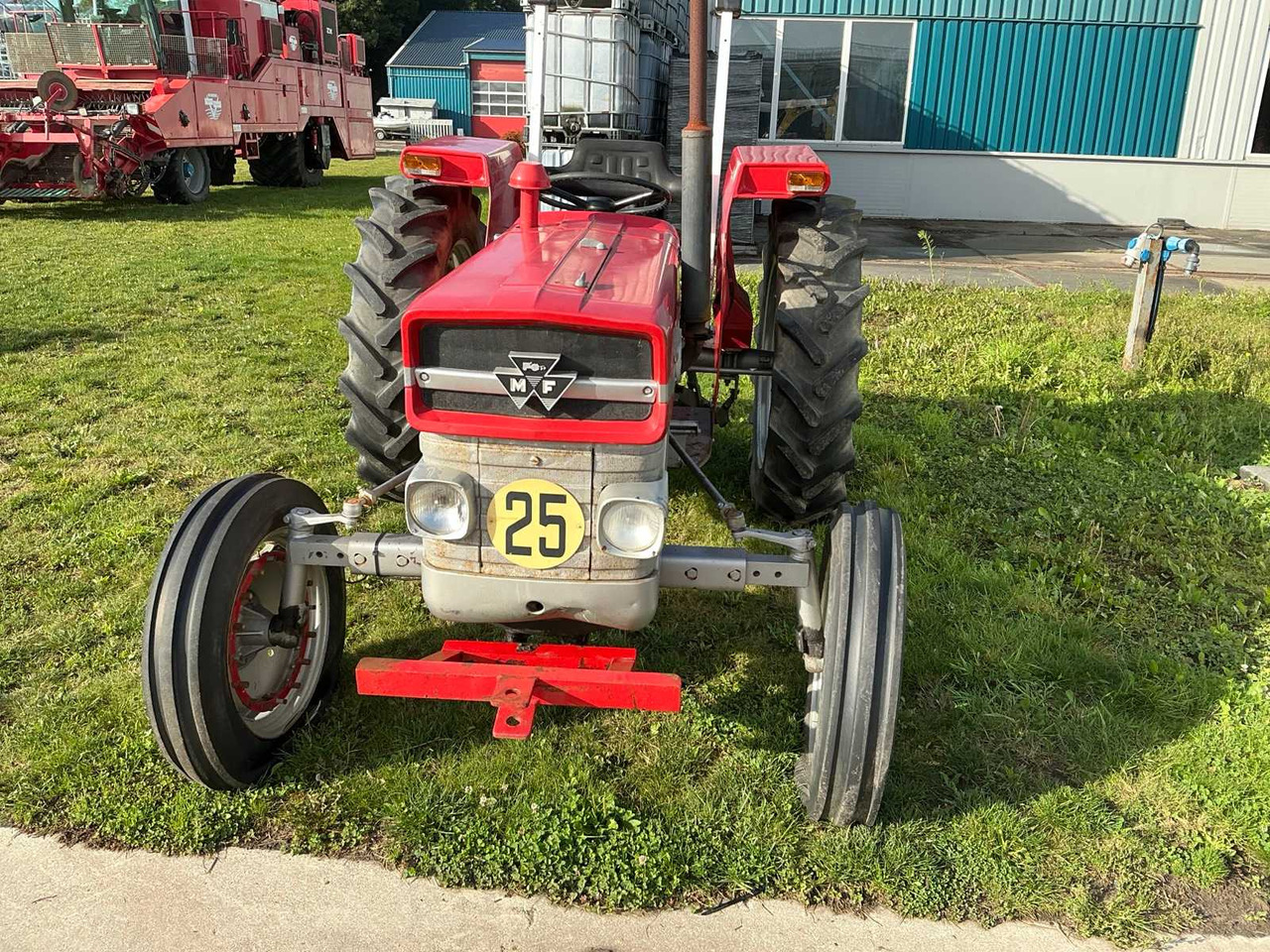 Massey-Ferguson 135 - Trator: foto 2 Massey-Ferguson 135 - Trator: foto 2