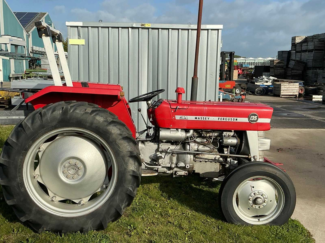 Massey-Ferguson 135 - Trator: foto 4 Massey-Ferguson 135 - Trator: foto 4