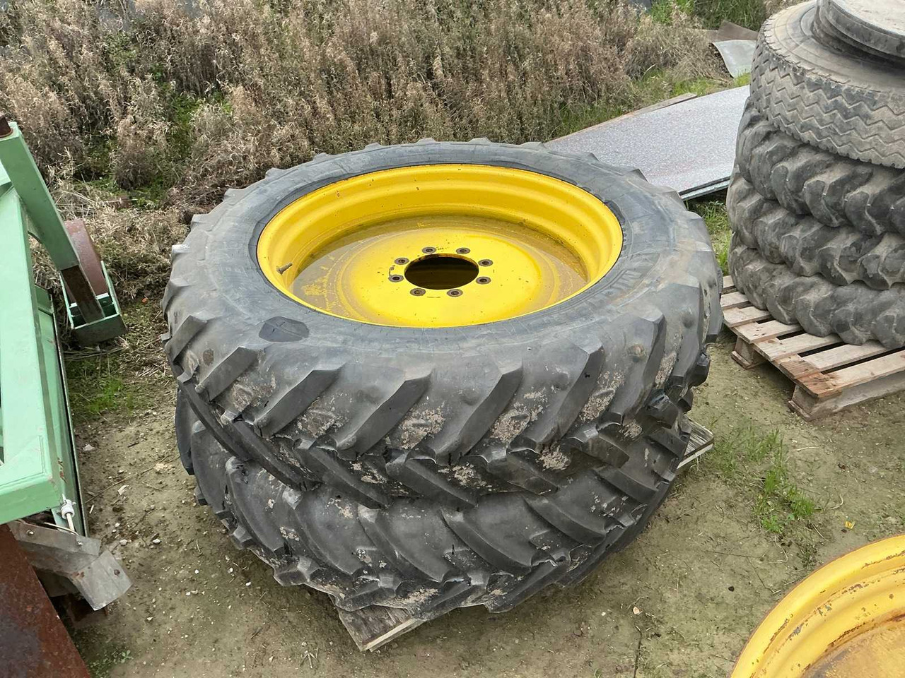 Michelin Agribib - Jantes e pneus por Trator: foto 1 Michelin Agribib - Jantes e pneus por Trator: foto 1