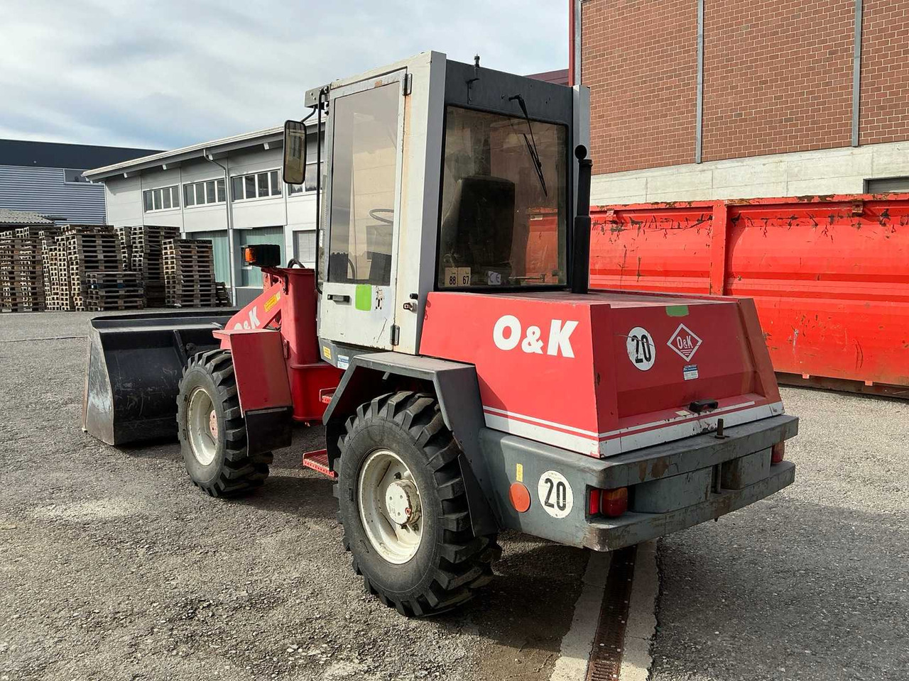 O&K 1995 O&K L6-4 WHEEL LOADER - Pá carregadora de rodas: foto 4 O&K 1995 O&K L6-4 WHEEL LOADER - Pá carregadora de rodas: foto 4