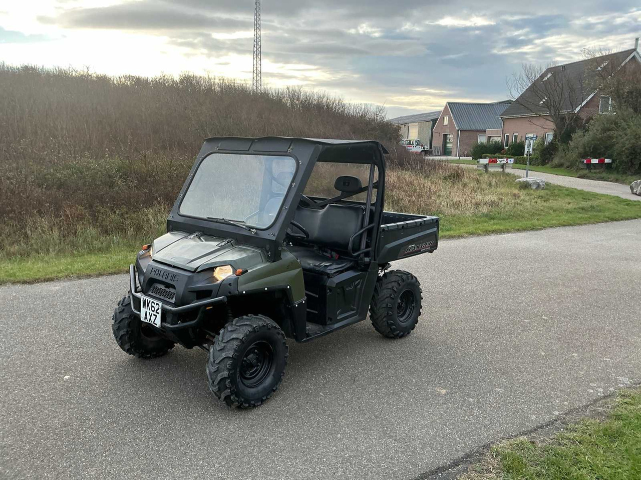 Polaris ATV/VTT - Trator municipal: foto 1 Polaris ATV/VTT - Trator municipal: foto 1