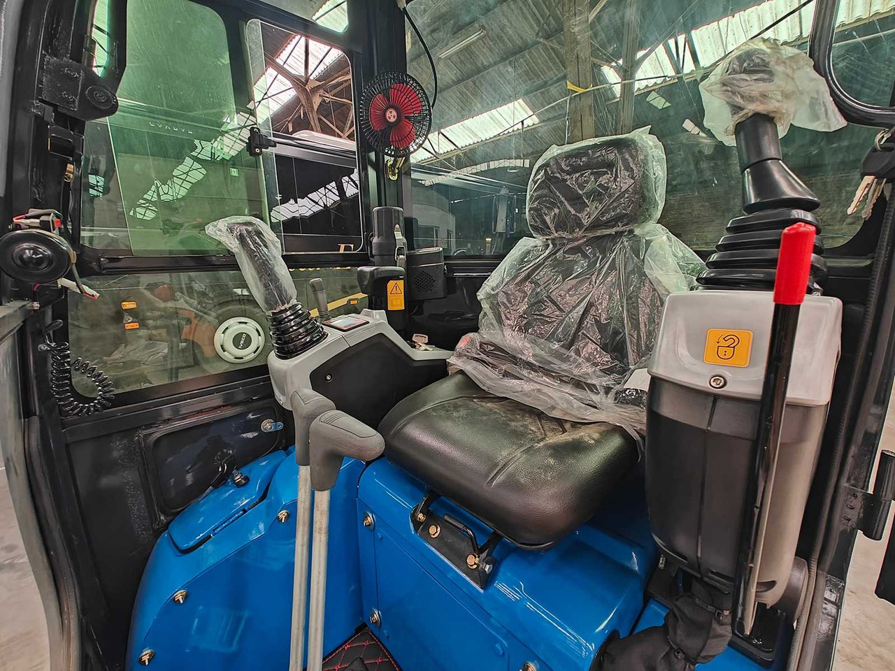 RIPPA - 2025 - R15 - MINI EXCAVATOR - Mini escavadeira: foto 5 RIPPA - 2025 - R15 - MINI EXCAVATOR - Mini escavadeira: foto 5