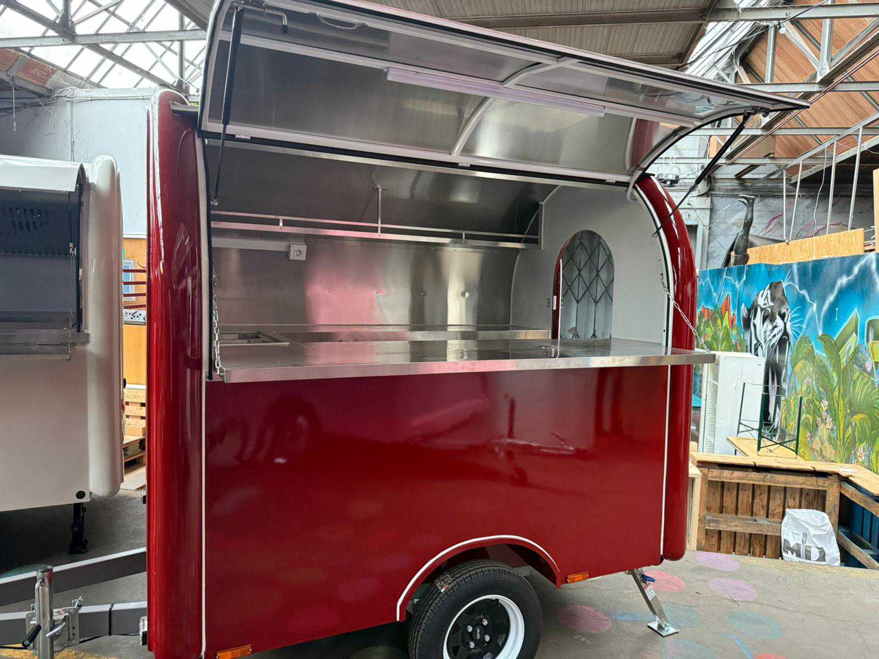 2025 FOOD TRAILER RED 220CM - MTM 750KG - Reboque: foto 1 2025 FOOD TRAILER RED 220CM - MTM 750KG - Reboque: foto 1