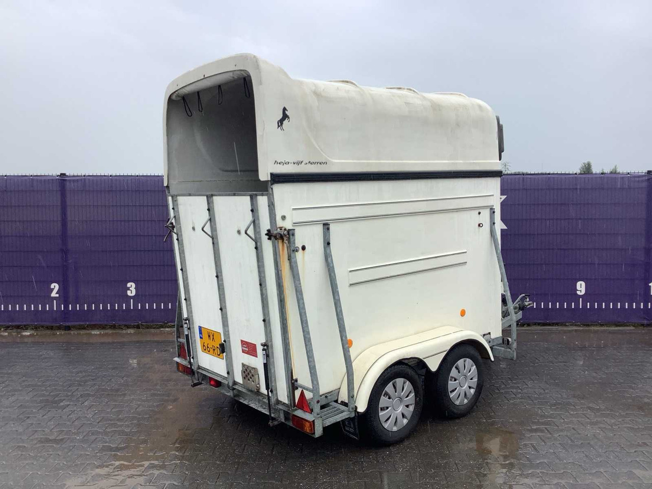 FIVE STARS - 2000 - HORSE TRAILER - Reboque: foto 4 FIVE STARS - 2000 - HORSE TRAILER - Reboque: foto 4