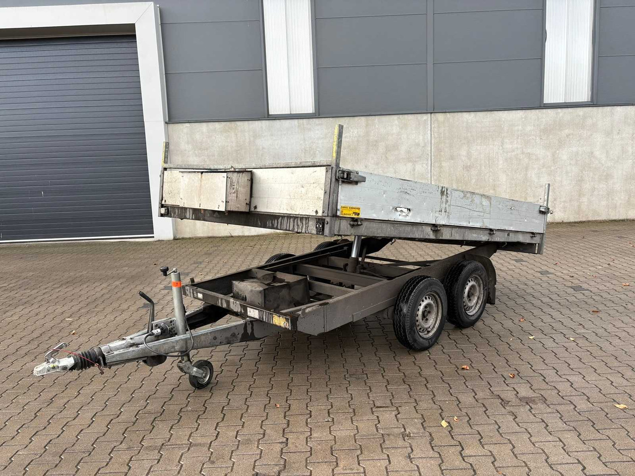 HAPERT - 2000 - D3000-02 - HYDRAULIC TIPPER TRAILER - Reboque: foto 1 HAPERT - 2000 - D3000-02 - HYDRAULIC TIPPER TRAILER - Reboque: foto 1