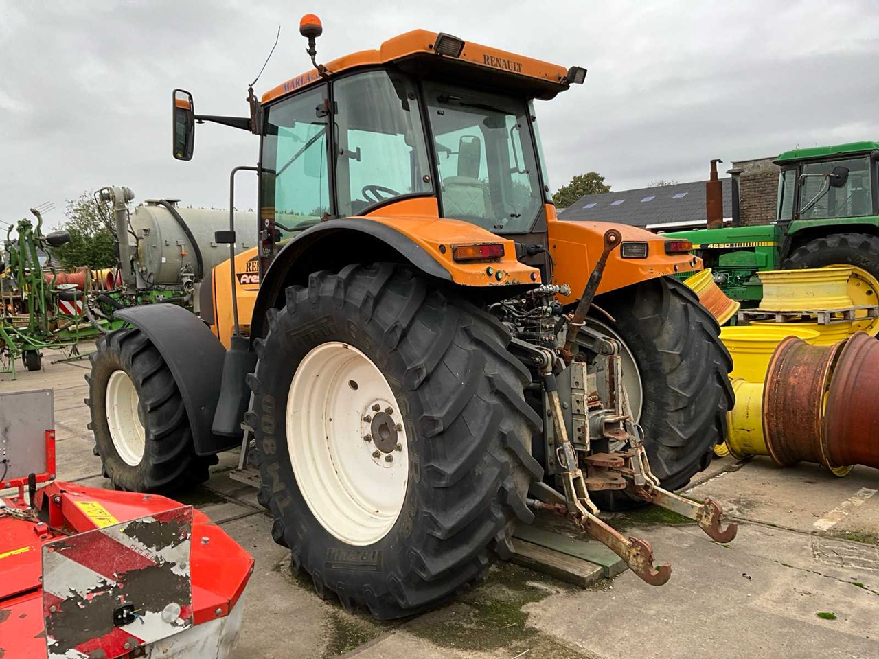 Renault Ares 816RZ - Trator: foto 2 Renault Ares 816RZ - Trator: foto 2