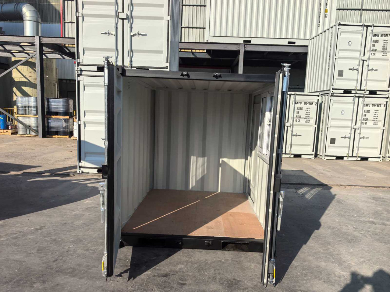 Rhino-cross-containers 8ft - Contentor marítimo: foto 3 Rhino-cross-containers 8ft - Contentor marítimo: foto 3