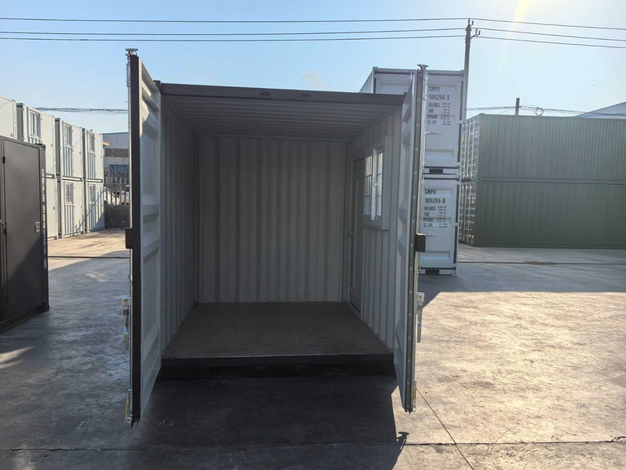 Rhino-cross-containers 9ft met deur en raam - Contentor marítimo: foto 5 Rhino-cross-containers 9ft met deur en raam - Contentor marítimo: foto 5