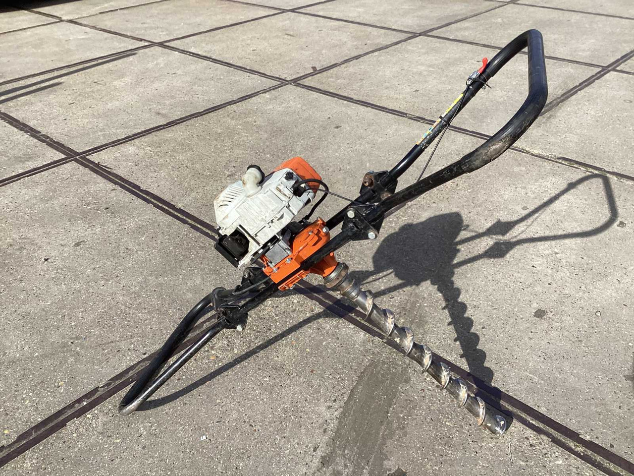 STIHL BT 360 - Perfurador de solo por Máquina agrícola: foto 2 STIHL BT 360 - Perfurador de solo por Máquina agrícola: foto 2