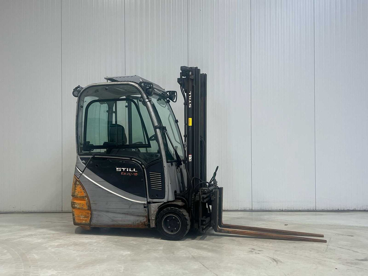 STILL - 2017 - RX 20-18 - FORKLIFT - Empilhadeira: foto 1 STILL - 2017 - RX 20-18 - FORKLIFT - Empilhadeira: foto 1