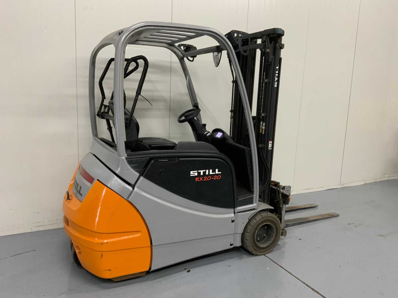 STILL RX20-20 - 4.7M TRIPLEX, FREE-LIFT, SIDE-SHIFT, FORK POSITIONER - FORKLIFT - Empilhadeira: foto 4 STILL RX20-20 - 4.7M TRIPLEX, FREE-LIFT, SIDE-SHIFT, FORK POSITIONER - FORKLIFT - Empilhadeira: foto 4