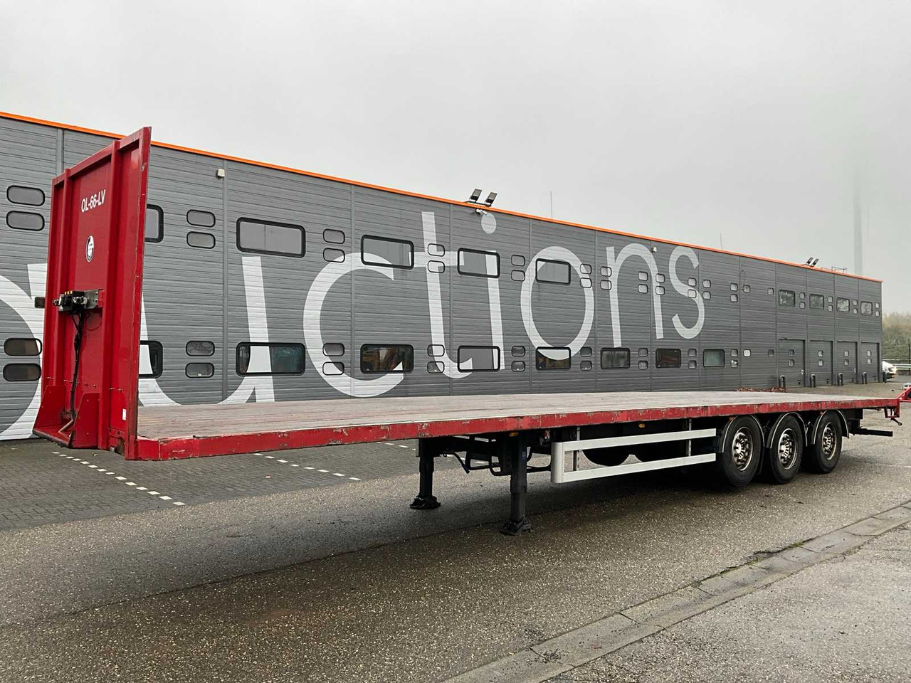 2011 LAG O3GT50 FLAT SEMI TRAILER OL-66-LV - Semi-reboque: foto 1 2011 LAG O3GT50 FLAT SEMI TRAILER OL-66-LV - Semi-reboque: foto 1