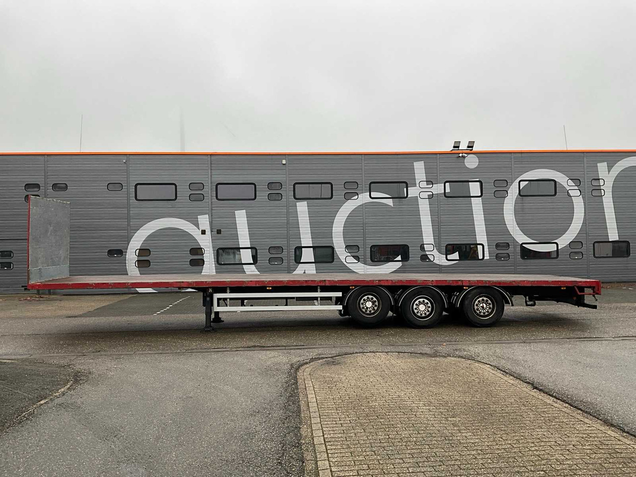 2011 LAG O3GT50 FLAT SEMI TRAILER OL-66-LV - Semi-reboque: foto 2 2011 LAG O3GT50 FLAT SEMI TRAILER OL-66-LV - Semi-reboque: foto 2