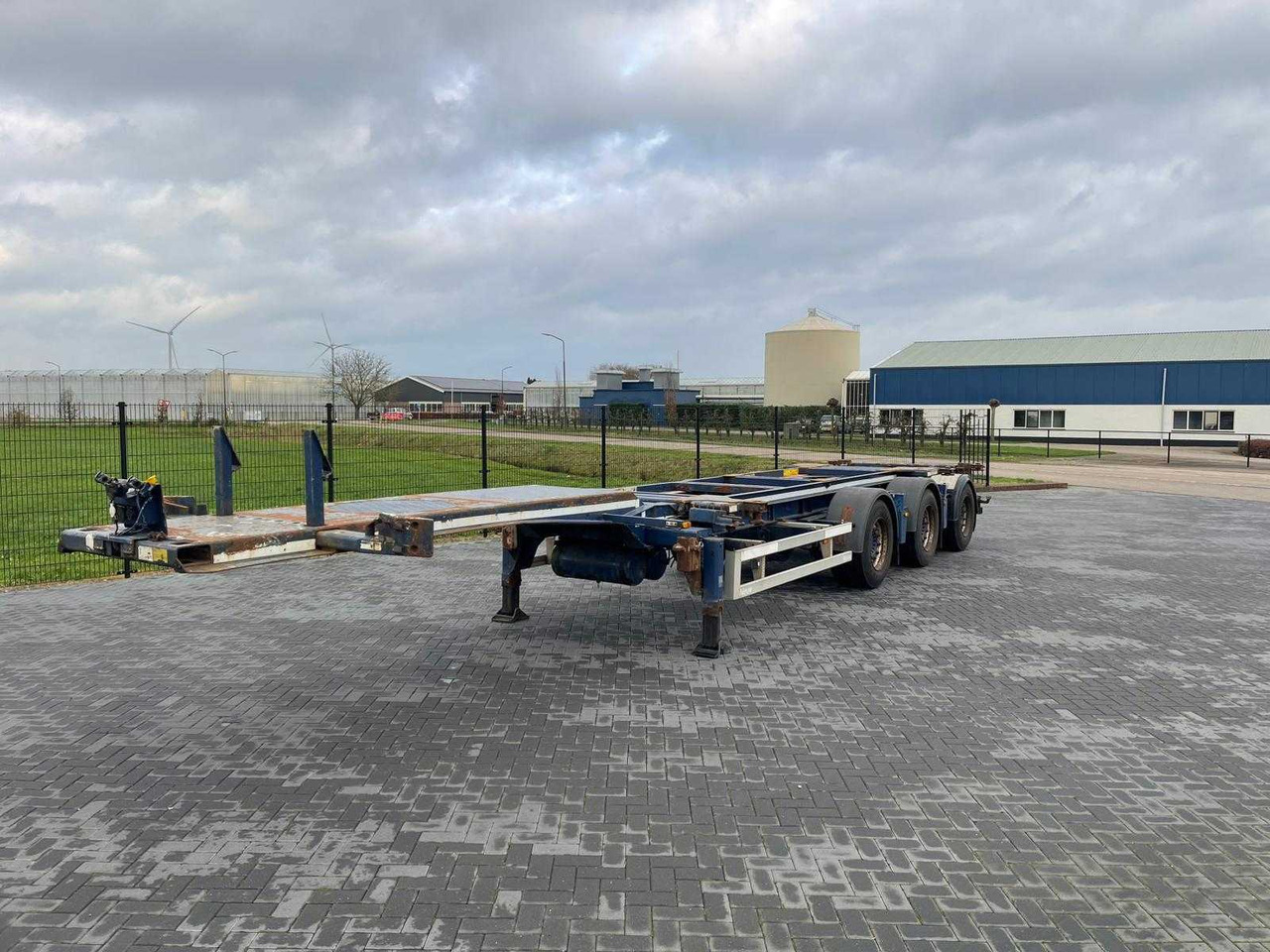 RENDERS - 2009 - ROC 16.27 CC - OK-68-XD - Semi-reboque: foto 1 RENDERS - 2009 - ROC 16.27 CC - OK-68-XD - Semi-reboque: foto 1