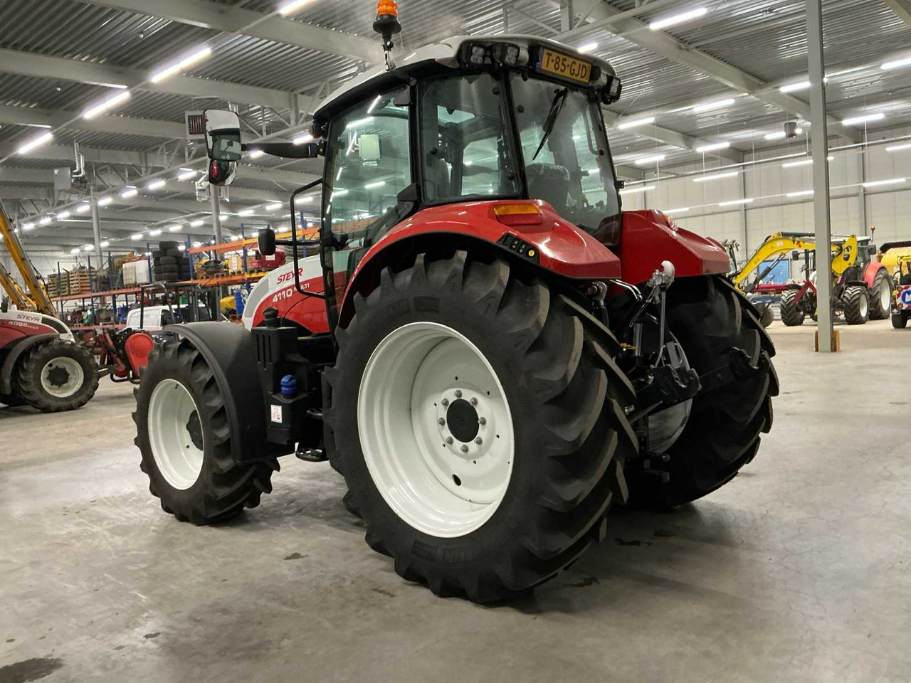 Steyr 4110 Multi - Trator: foto 4 Steyr 4110 Multi - Trator: foto 4