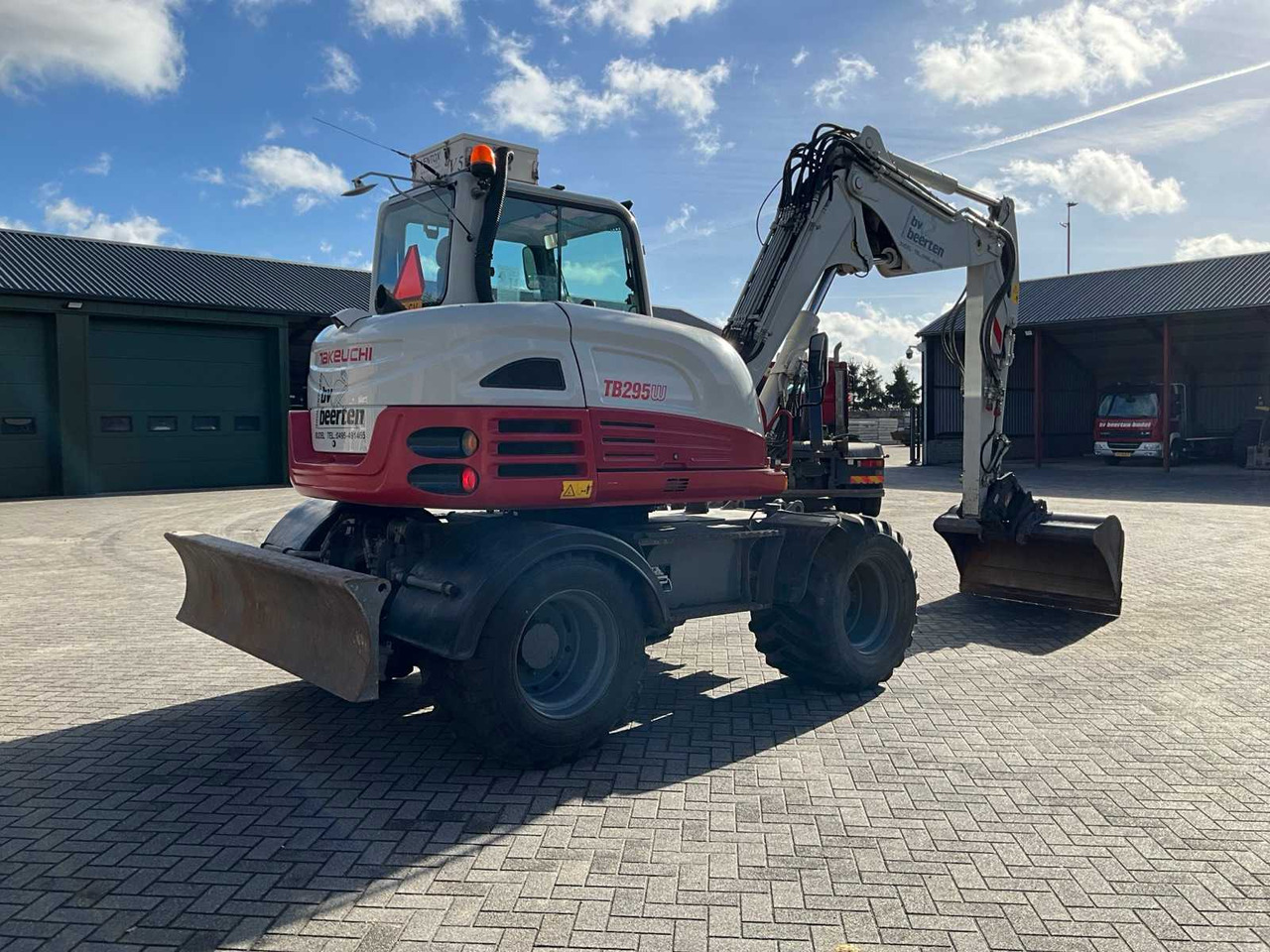 Takeuchi 2015 TAKEUCHI TB295W WHEELED EXCAVATOR - Escavadeira de rodas: foto 3 Takeuchi 2015 TAKEUCHI TB295W WHEELED EXCAVATOR - Escavadeira de rodas: foto 3