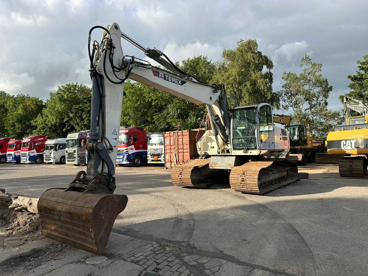 Terex TC240LC - Escavadora de rastos: foto 4 Terex TC240LC - Escavadora de rastos: foto 4