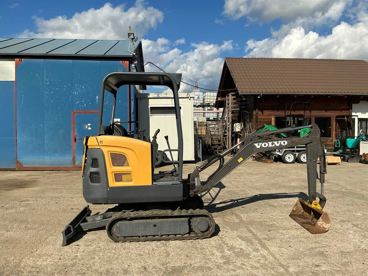 VOLVO - EC 18 D - MINI-EXCAVATOR - 2016 - Mini escavadeira: foto 5 VOLVO - EC 18 D - MINI-EXCAVATOR - 2016 - Mini escavadeira: foto 5