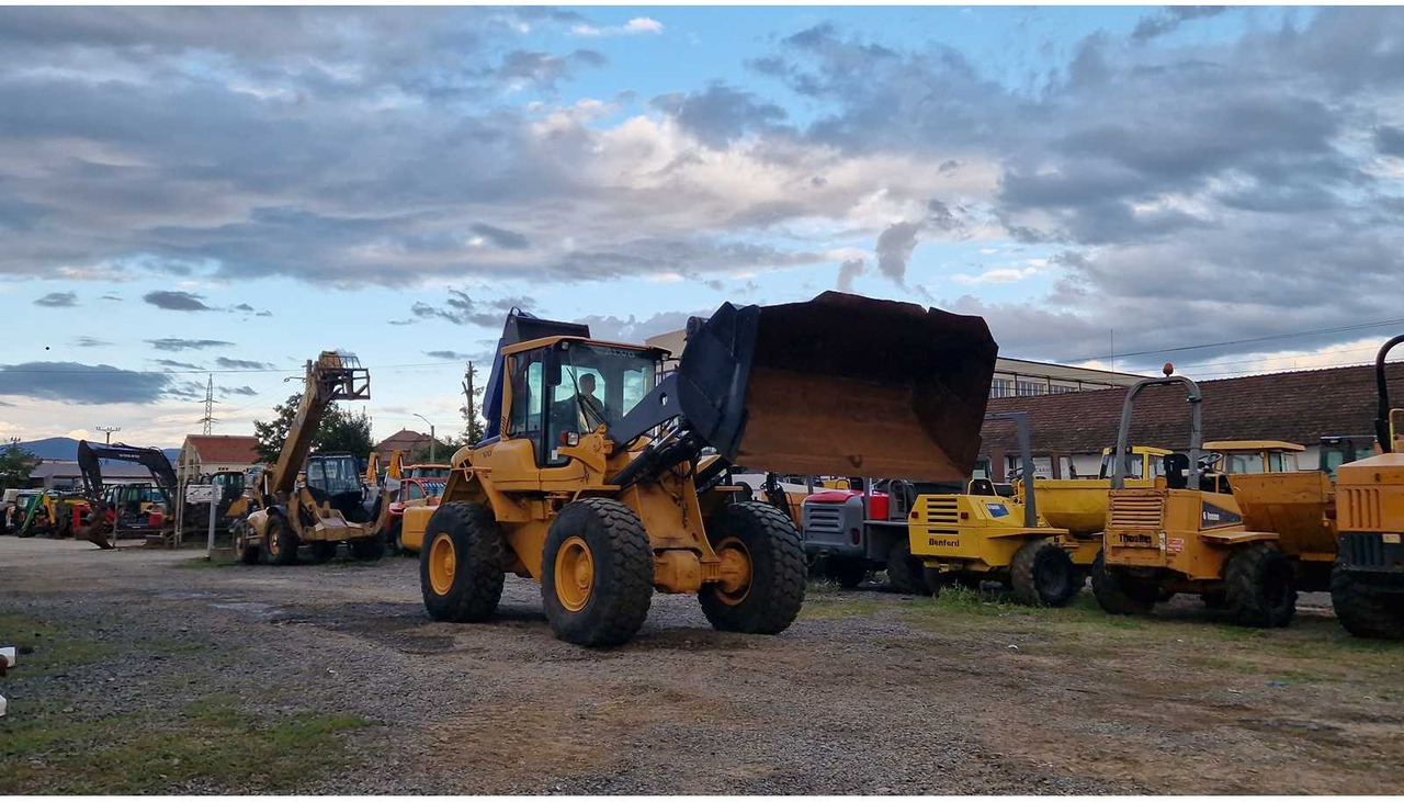 VOLVO L90F - Pá carregadora de rodas: foto 5 VOLVO L90F - Pá carregadora de rodas: foto 5