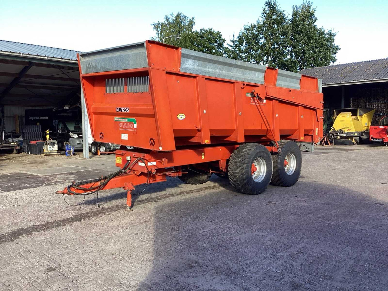 Vaia NL120-S - Reboque basculante agrícola: foto 1 Vaia NL120-S - Reboque basculante agrícola: foto 1