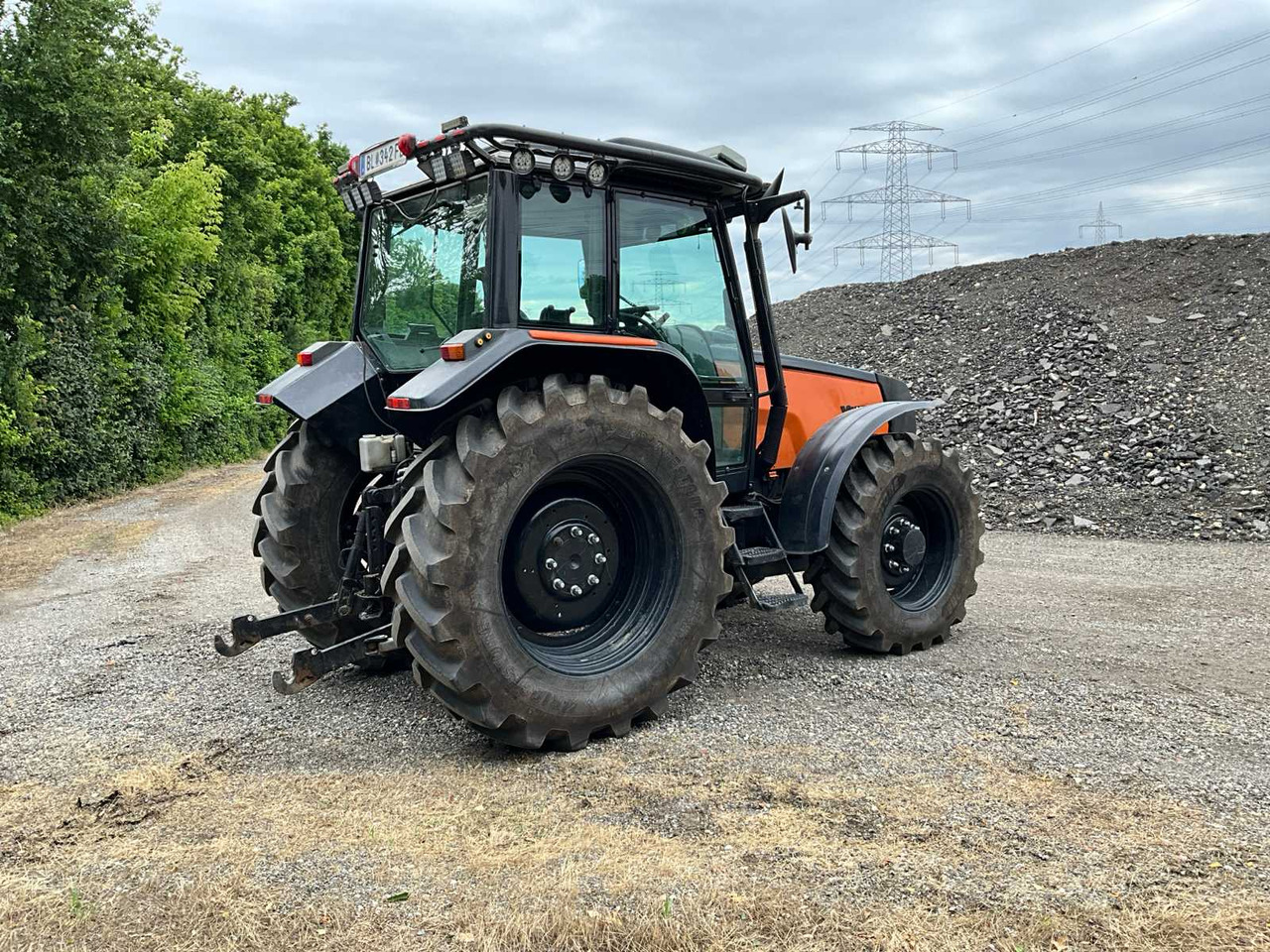 Valtra 6250-4 - Trator: foto 4 Valtra 6250-4 - Trator: foto 4
