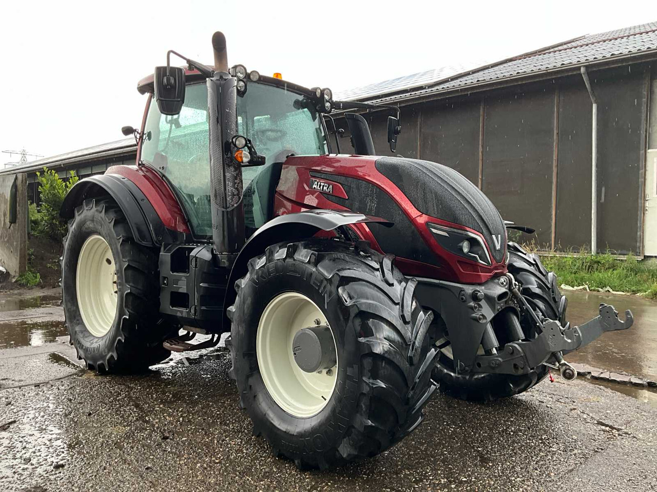 Valtra T214 A - Trator: foto 4 Valtra T214 A - Trator: foto 4