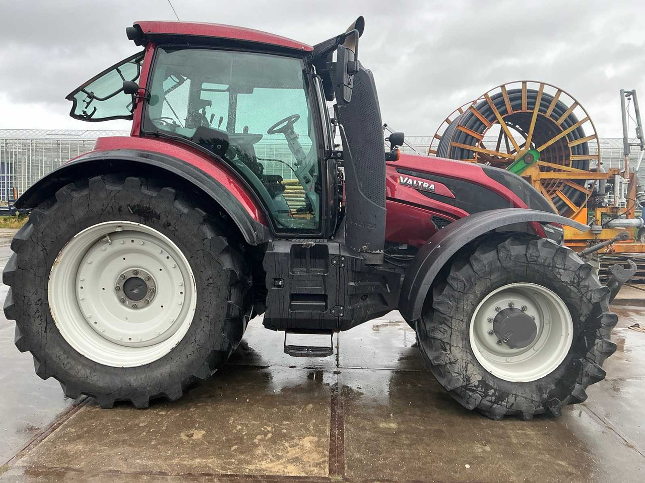 Valtra T214 - Trator: foto 5 Valtra T214 - Trator: foto 5