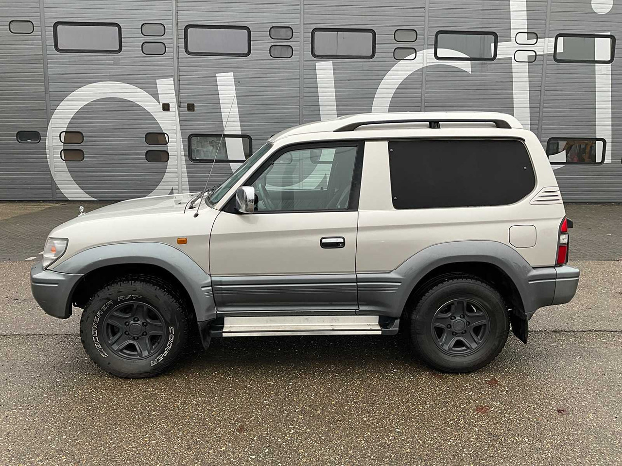 1997 TOYOTA CHALLENGER 3.0TD 3D LANDCRUISER COMMERCIAL VEHICLE VP-RX-08 - Veículo comercial: foto 2 1997 TOYOTA CHALLENGER 3.0TD 3D LANDCRUISER COMMERCIAL VEHICLE VP-RX-08 - Veículo comercial: foto 2