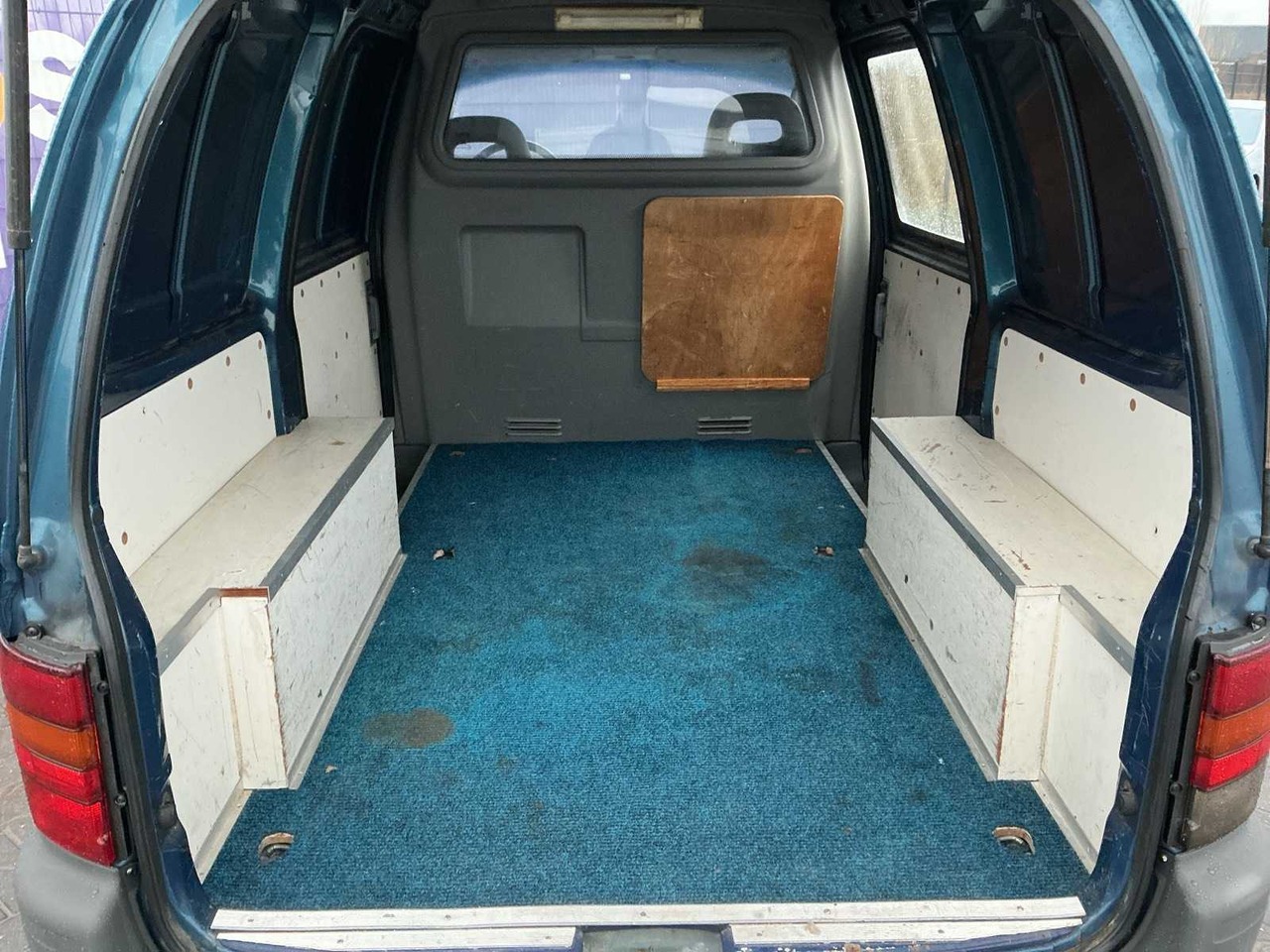 2001 - NISSAN - VANETTE - 2.3 E BASE - COMMERCIAL VEHICLE - Veículo comercial: foto 5 2001 - NISSAN - VANETTE - 2.3 E BASE - COMMERCIAL VEHICLE - Veículo comercial: foto 5