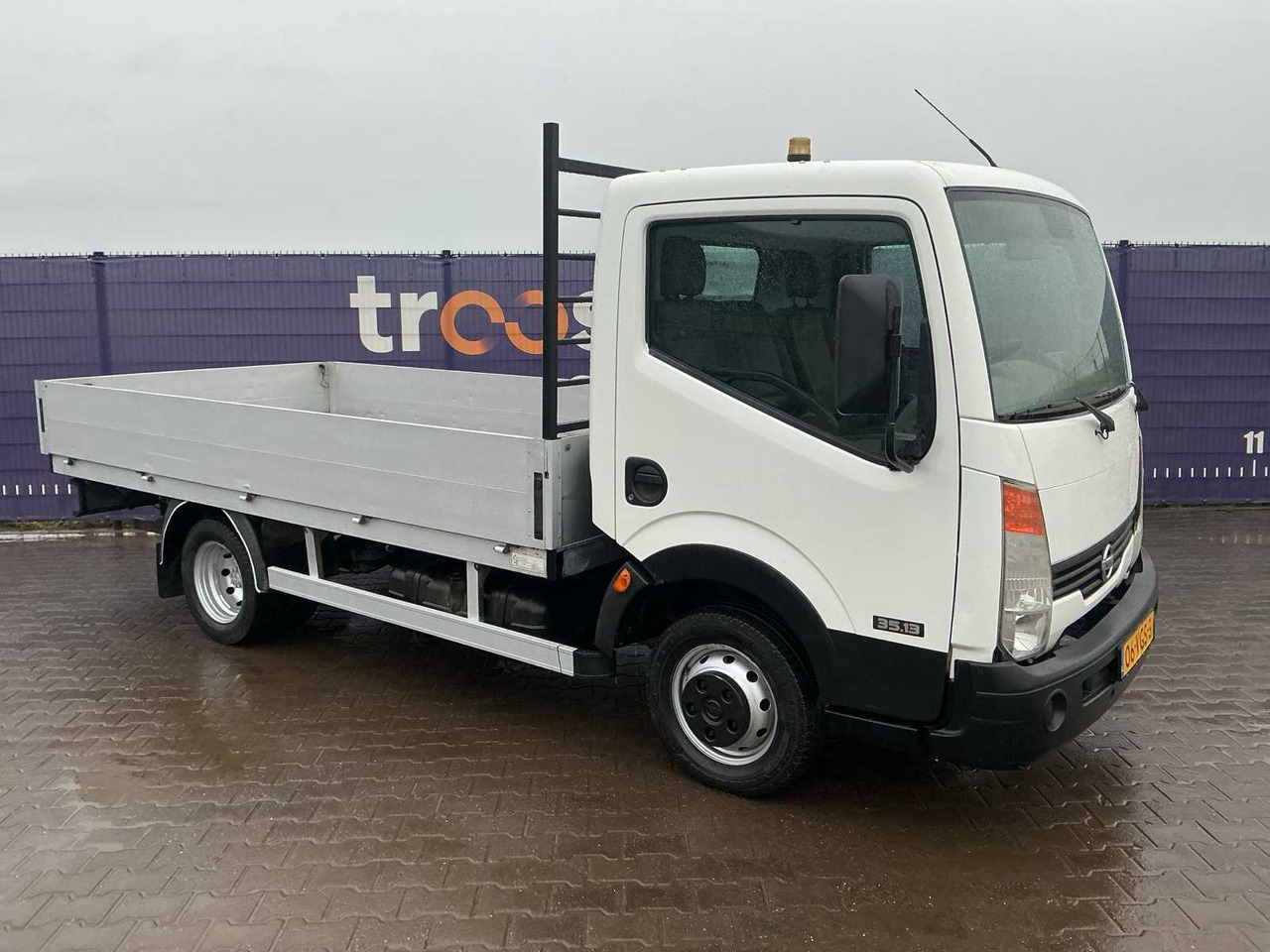 2007 - NISSAN - CABSTAR E - 130.35 2.5 DCI 290DC - COMMERCIAL VEHICLE - Veículo comercial: foto 2 2007 - NISSAN - CABSTAR E - 130.35 2.5 DCI 290DC - COMMERCIAL VEHICLE - Veículo comercial: foto 2