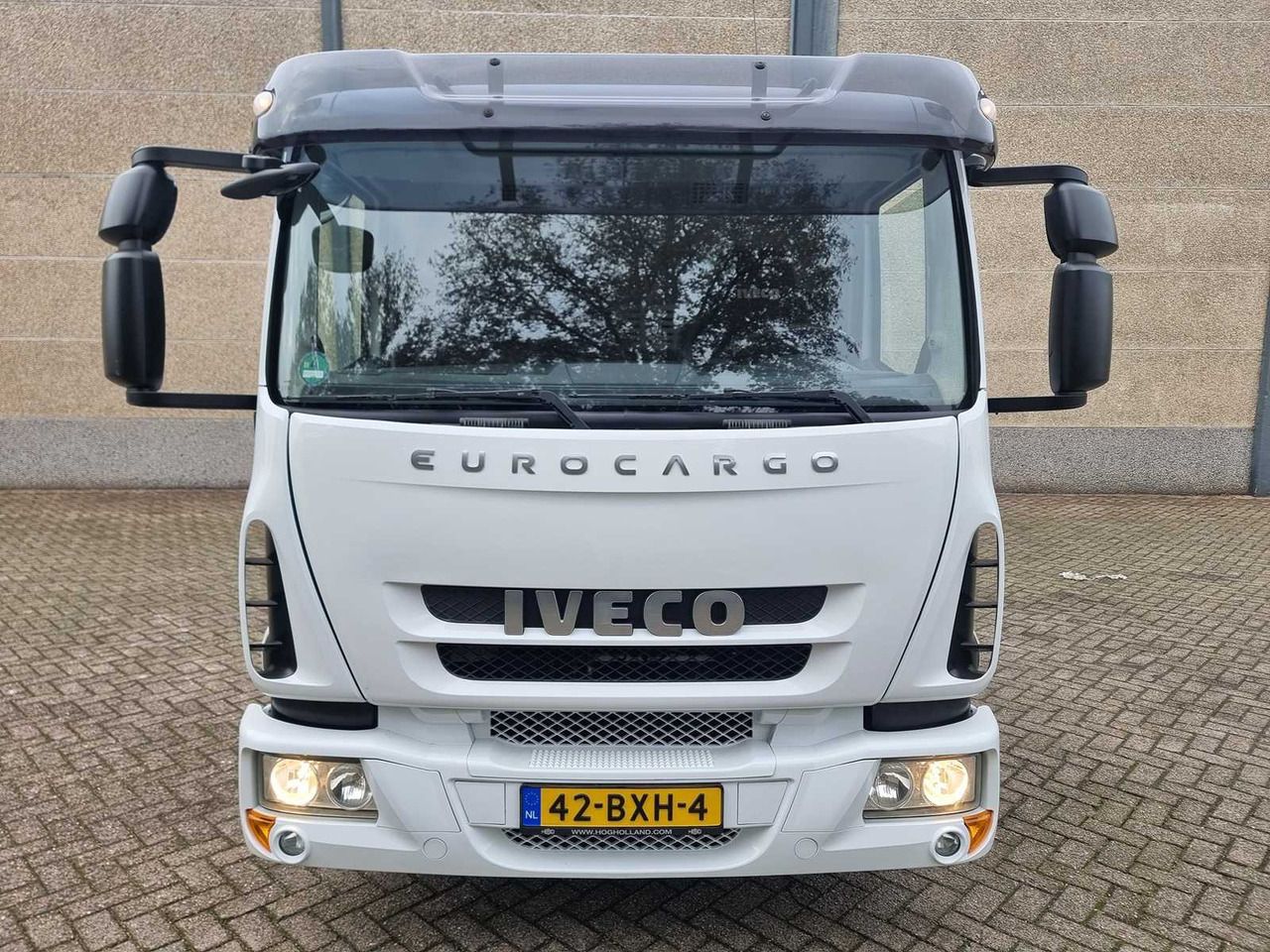2015 IVECO EUROCARGO 80 E6 80E19 RAMP / TRUCK - Veículo comercial: foto 2 2015 IVECO EUROCARGO 80 E6 80E19 RAMP / TRUCK - Veículo comercial: foto 2