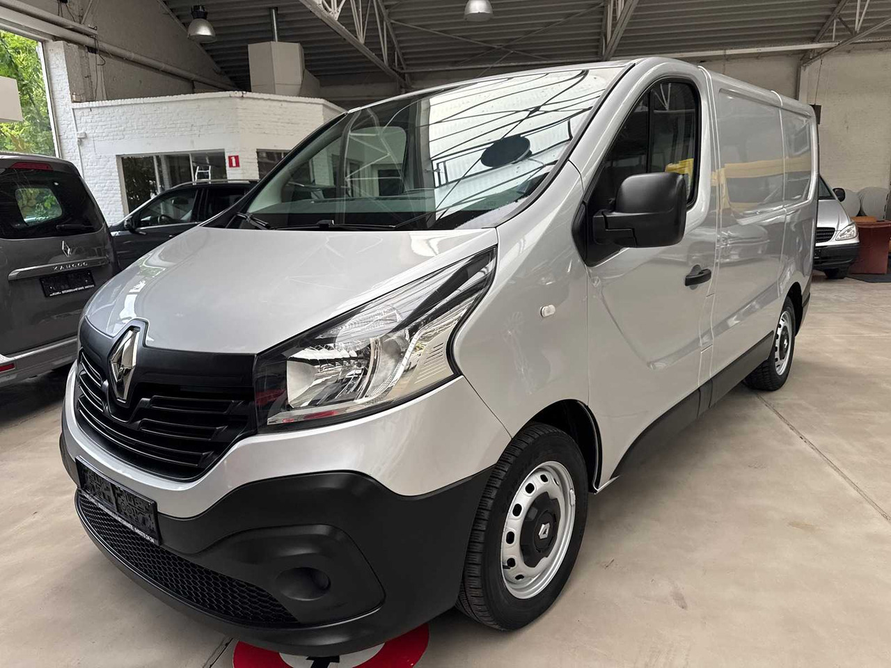 2015 RENAULT TRAFIC SERVICE CAR 138.316KM - Veículo comercial: foto 1 2015 RENAULT TRAFIC SERVICE CAR 138.316KM - Veículo comercial: foto 1