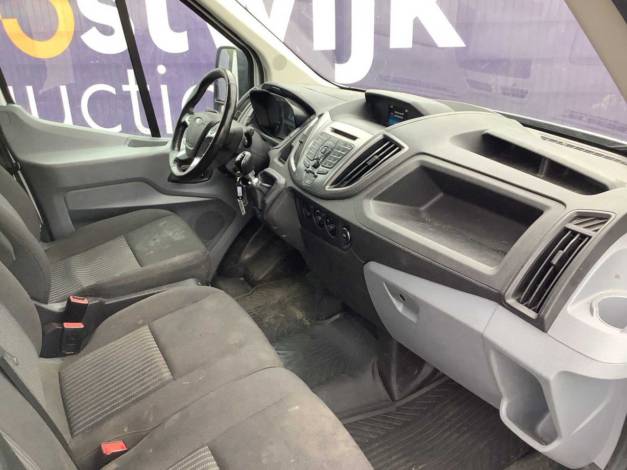 2018 - FORD - TRANSIT - 290 2.0 TDCI L2H2 TR - COMMERCIAL VEHICLE - Veículo comercial: foto 5 2018 - FORD - TRANSIT - 290 2.0 TDCI L2H2 TR - COMMERCIAL VEHICLE - Veículo comercial: foto 5