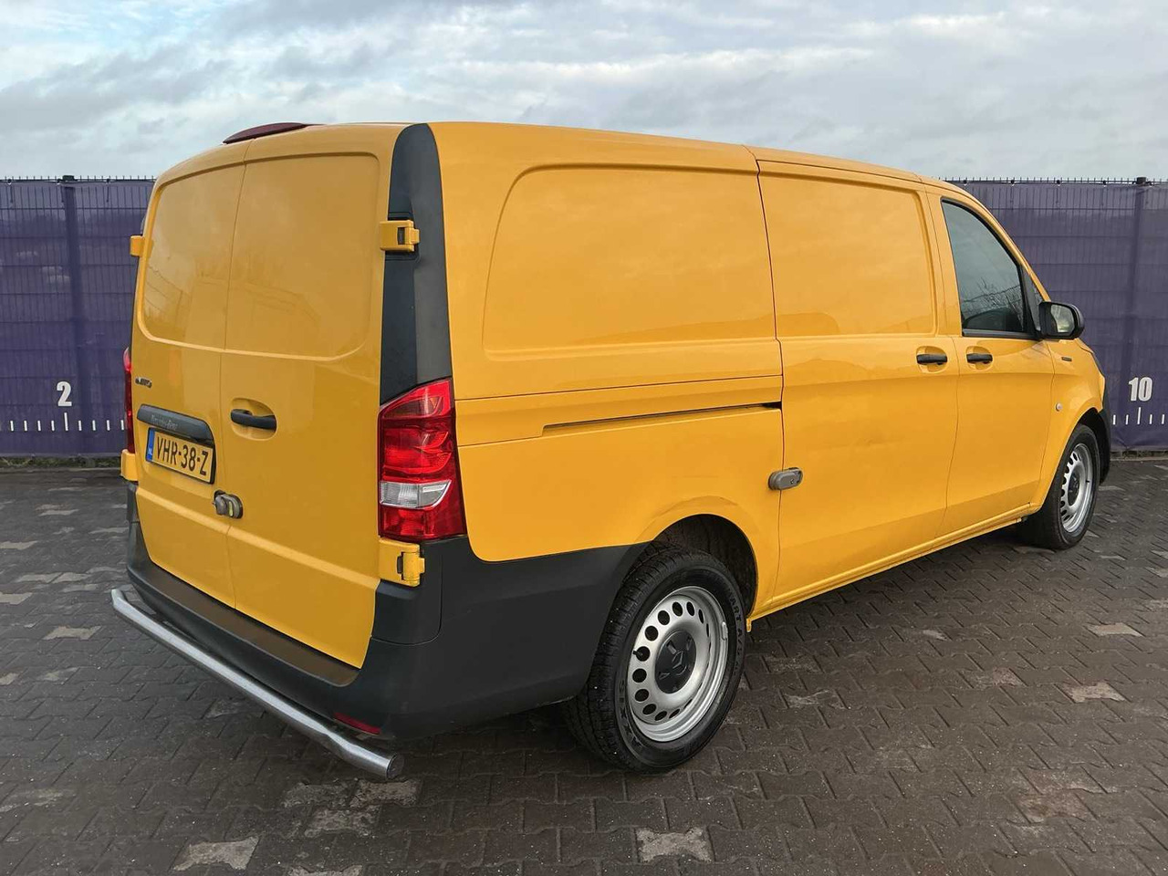 2020 - MERCEDES-BENZ - EVITO - EVITO LONG 41KWH - COMMERCIAL VEHICLE - Veículo comercial: foto 4 2020 - MERCEDES-BENZ - EVITO - EVITO LONG 41KWH - COMMERCIAL VEHICLE - Veículo comercial: foto 4