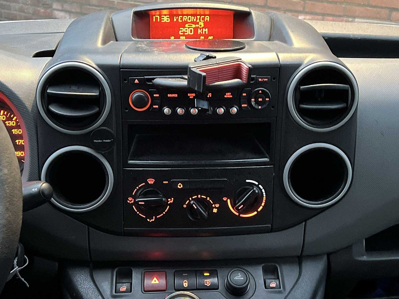 Veículo comercial CITROEN BERLINGO 1.6 HDI 500 COMFORT | VD-091-R I: foto 17 Veículo comercial CITROEN BERLINGO 1.6 HDI 500 COMFORT | VD-091-R I: foto 17