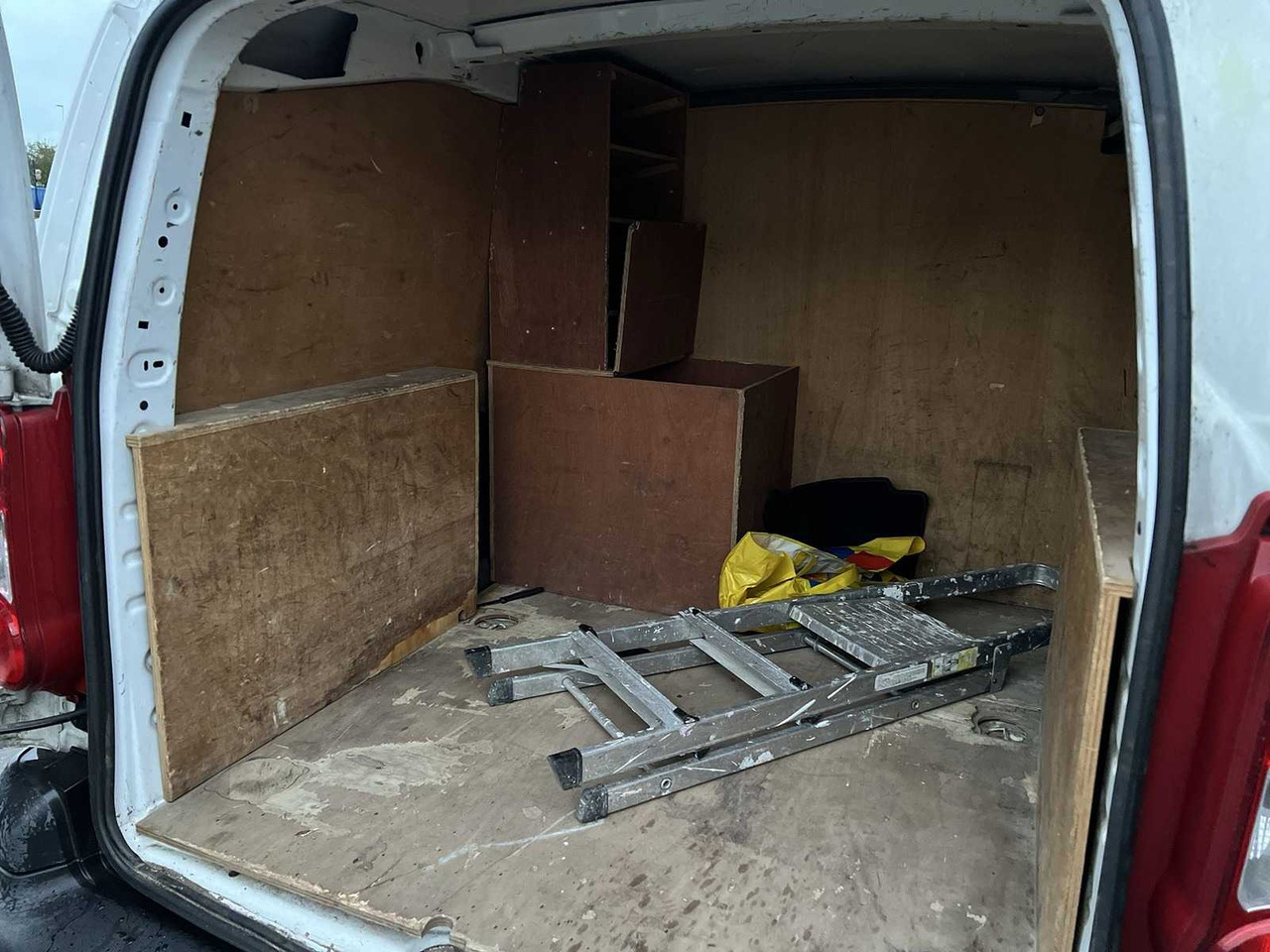 Veículo comercial CITROEN BERLINGO 1.6 HDI 500 COMFORT | VD-091-R I: foto 20 Veículo comercial CITROEN BERLINGO 1.6 HDI 500 COMFORT | VD-091-R I: foto 20