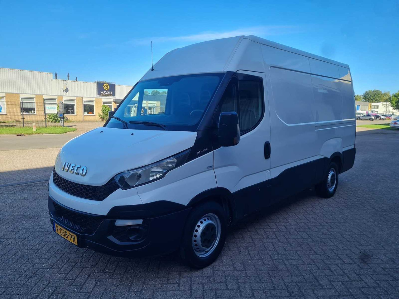 IVECO - DAILY - 35S15V 2.3 352 H2 L - V-038-PR - Veículo comercial: foto 1 IVECO - DAILY - 35S15V 2.3 352 H2 L - V-038-PR - Veículo comercial: foto 1