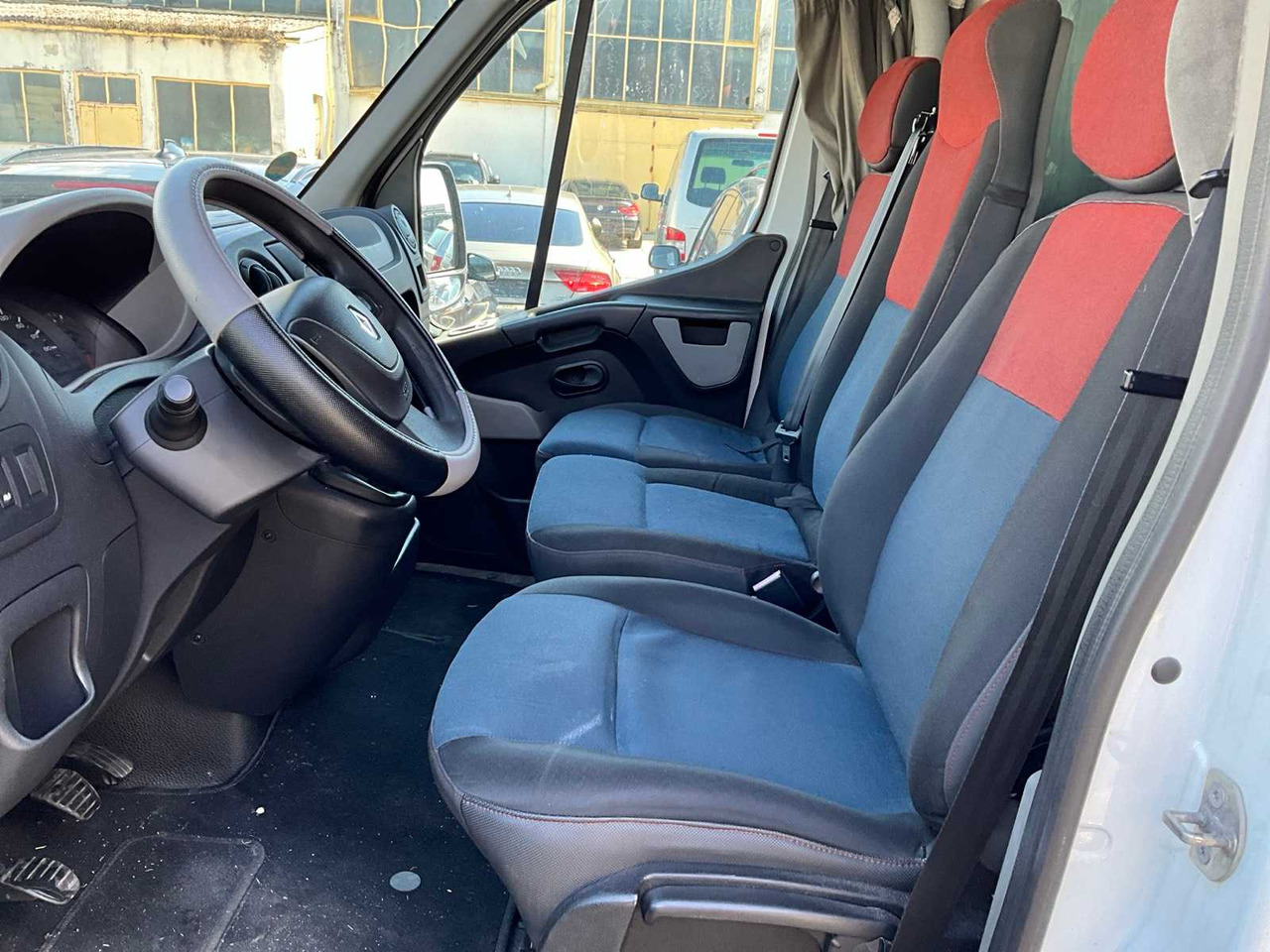 RENAULT MASTER VANS - Veículo comercial: foto 5 RENAULT MASTER VANS - Veículo comercial: foto 5