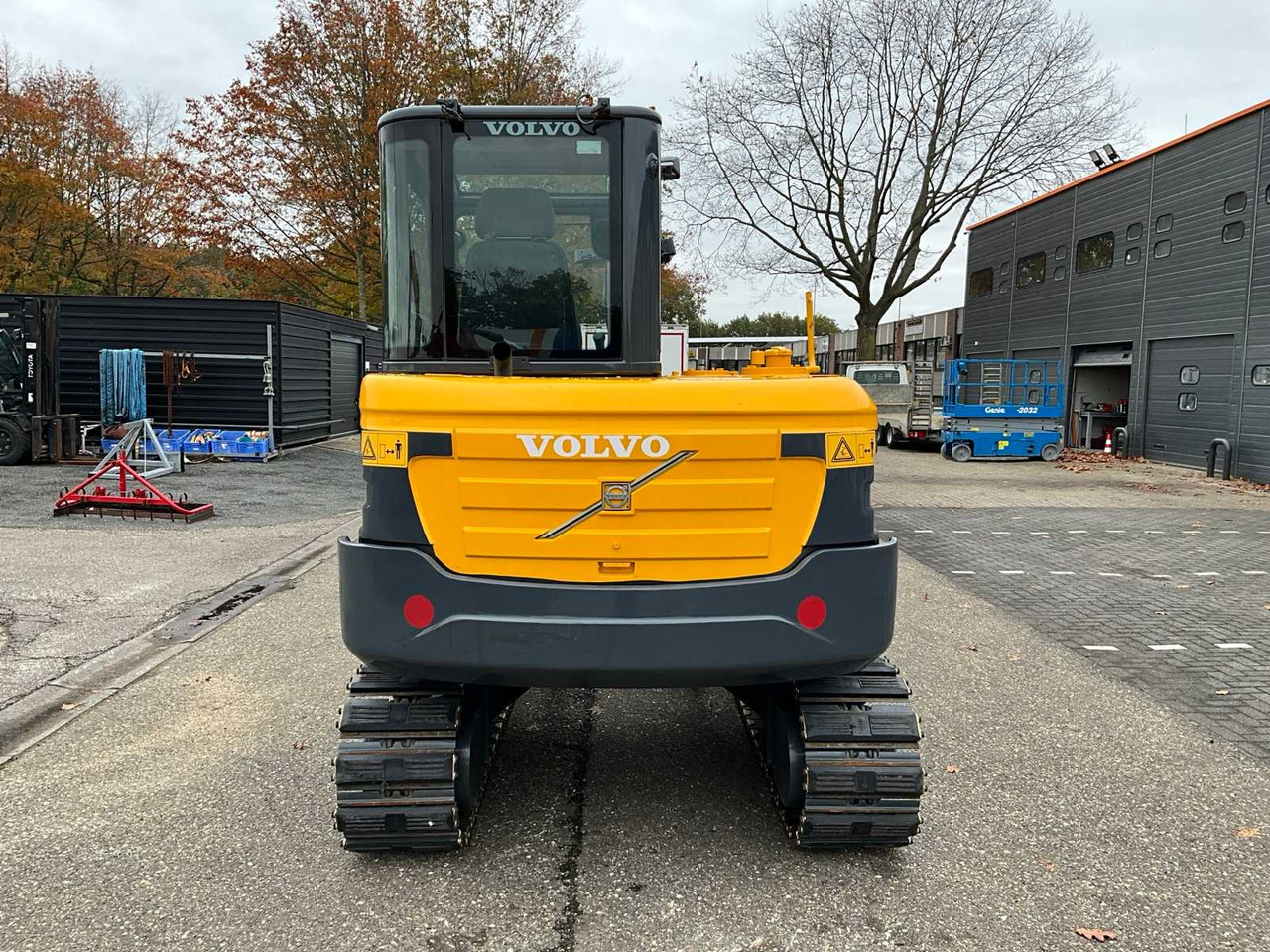 Volvo 2011 VOLVO EC60C MIDI EXCAVATOR - Escavadora de rastos: foto 4 Volvo 2011 VOLVO EC60C MIDI EXCAVATOR - Escavadora de rastos: foto 4