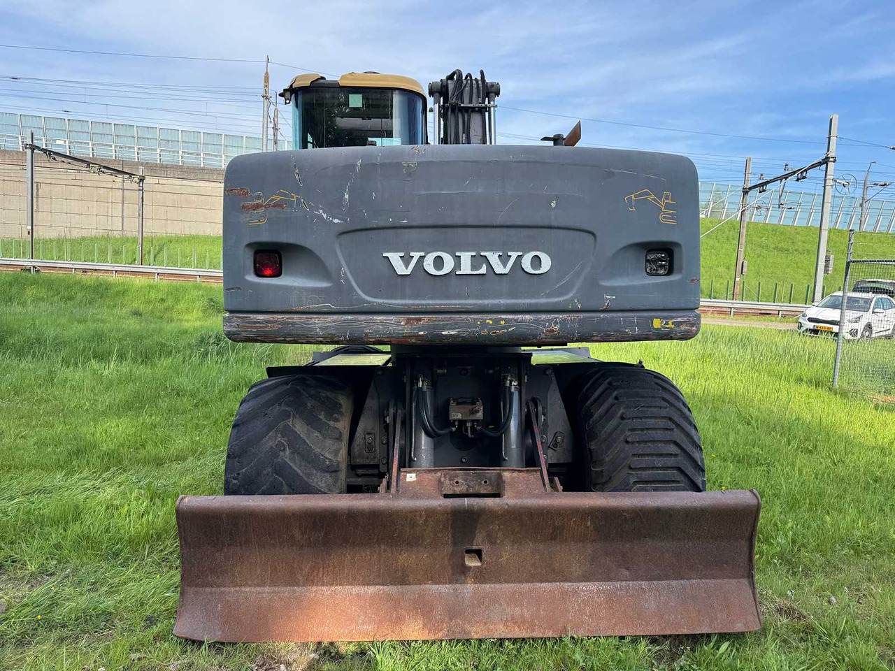 Volvo EW140 - Escavadeira de rodas: foto 5 Volvo EW140 - Escavadeira de rodas: foto 5