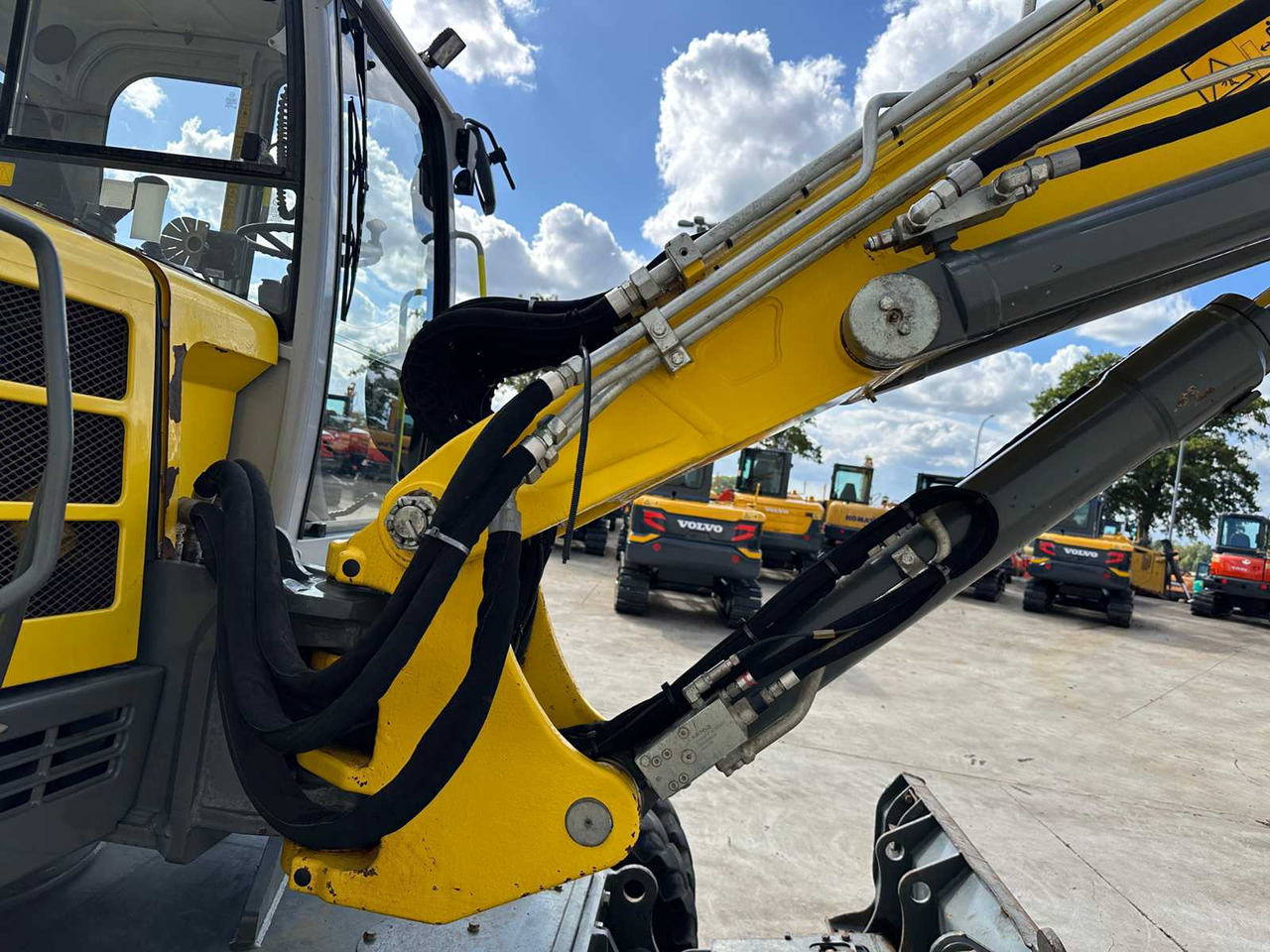 Escavadeira de rodas WACKER NEUSON - 2019 - EW100 - WHEELED EXCAVATOR: foto 13 Escavadeira de rodas WACKER NEUSON - 2019 - EW100 - WHEELED EXCAVATOR: foto 13