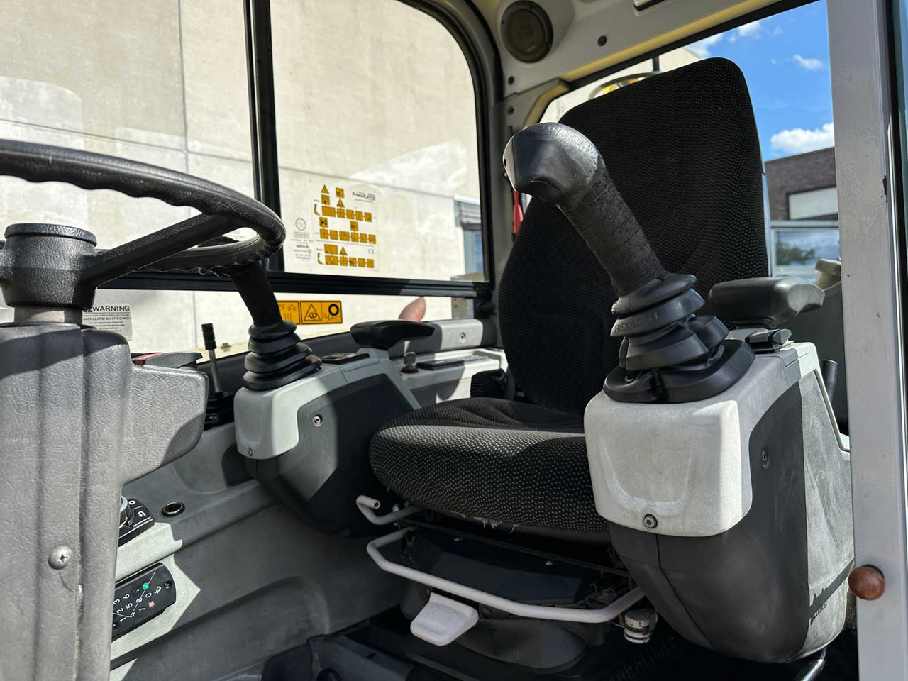 Escavadeira de rodas WACKER NEUSON - 2019 - EW100 - WHEELED EXCAVATOR: foto 35 Escavadeira de rodas WACKER NEUSON - 2019 - EW100 - WHEELED EXCAVATOR: foto 35