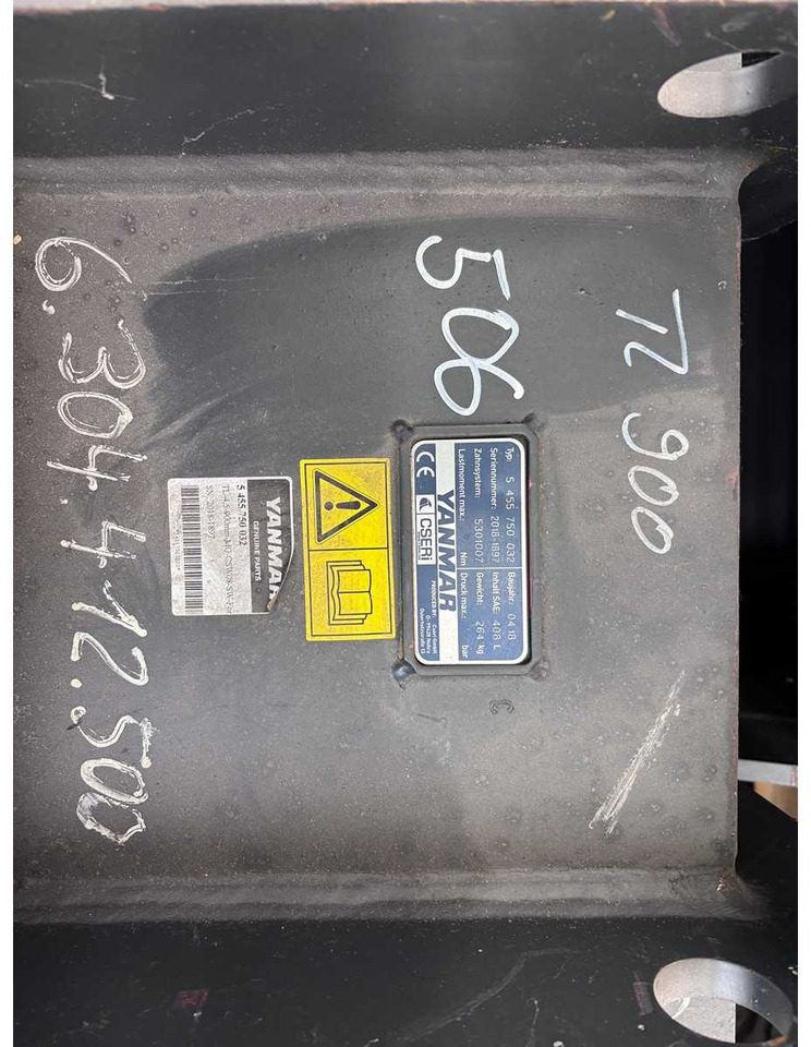 YANMAR - SW08 - TYPE4.5 - 2018 - LOW SPOON 900MM - 408 LITRES - Pá carregadora de rodas: foto 4 YANMAR - SW08 - TYPE4.5 - 2018 - LOW SPOON 900MM - 408 LITRES - Pá carregadora de rodas: foto 4