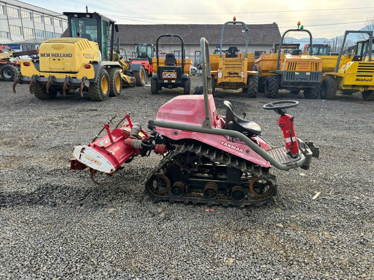 YANMAR TRACKED TRACTOR - Tratores de rastos: foto 5 YANMAR TRACKED TRACTOR - Tratores de rastos: foto 5