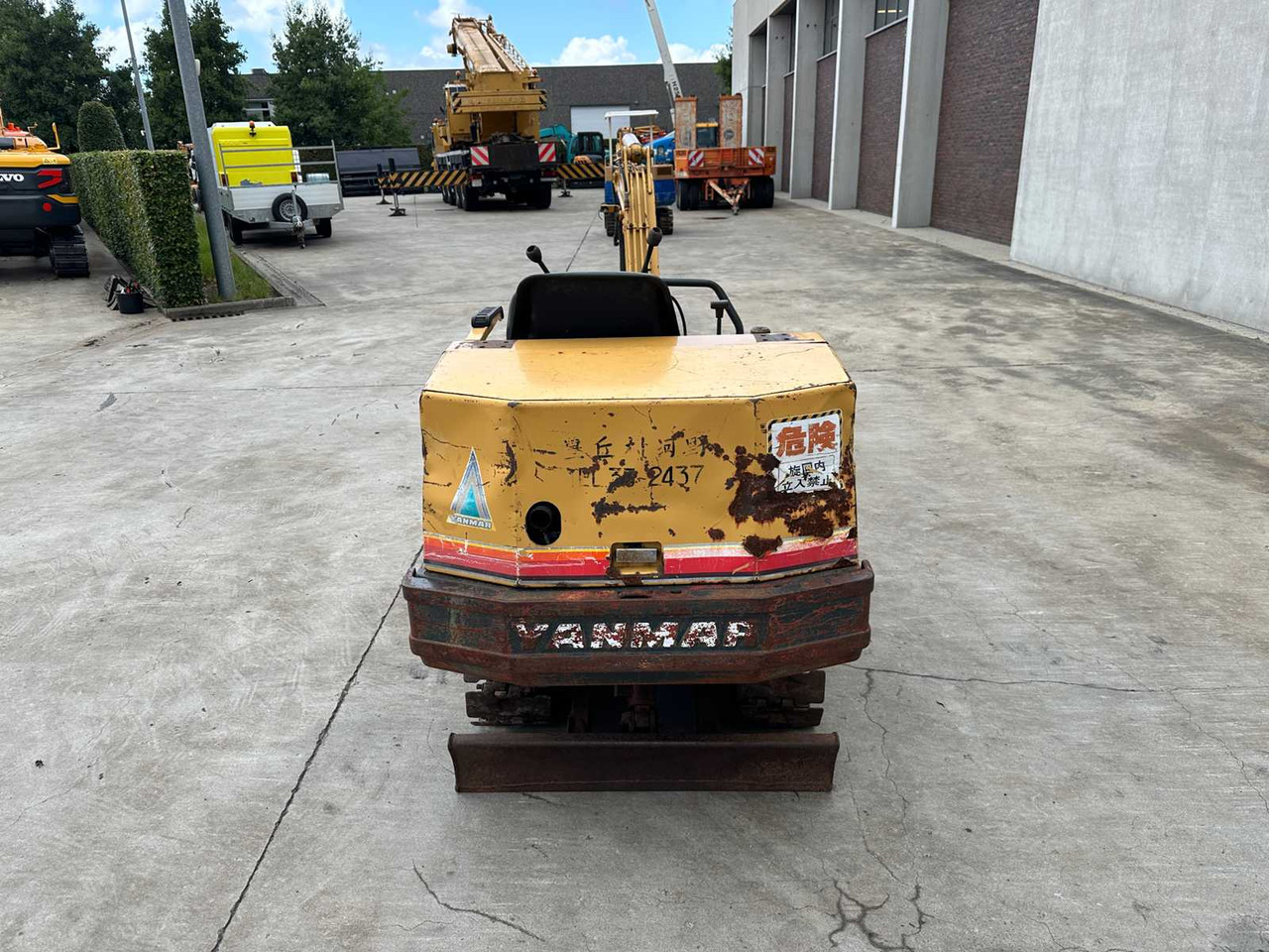 Yanmar YB151U - Escavadora de rastos: foto 5 Yanmar YB151U - Escavadora de rastos: foto 5